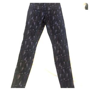 Lululemon leggings size 4
